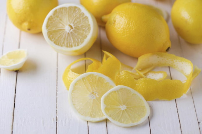 цедра лимона и лимон